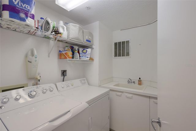 1800 BENJAMIN FRANKLIN DRIVE B1006, Sarasota, FL 34236