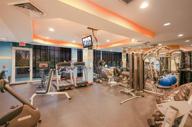 1800 BENJAMIN FRANKLIN DRIVE B1006, Sarasota, FL 34236