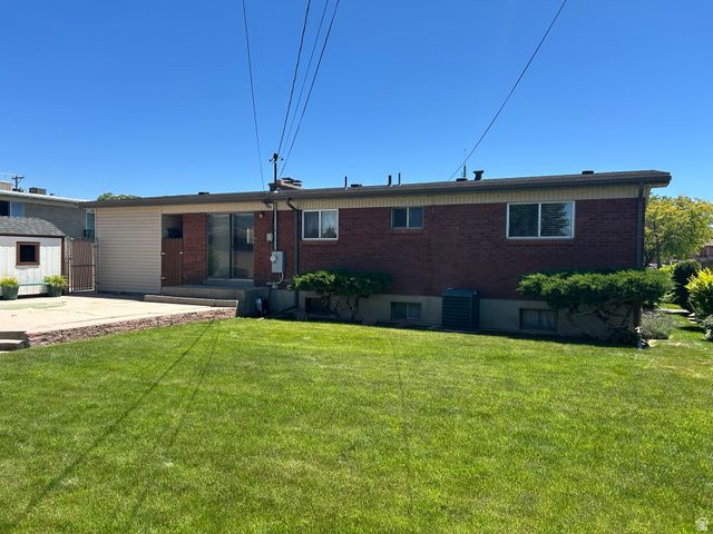 1932 W 4975 S, Roy, UT 84067