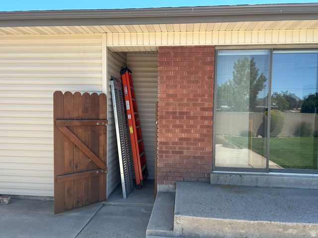 1932 W 4975 S, Roy, UT 84067