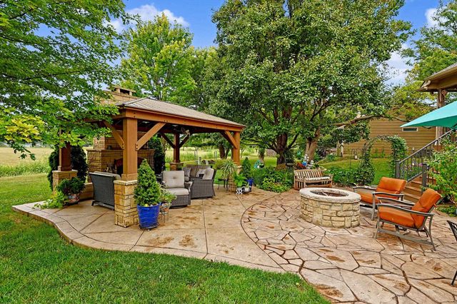 220 N Bent Tree, Andover, KS 67002