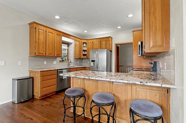 220 N Bent Tree, Andover, KS 67002