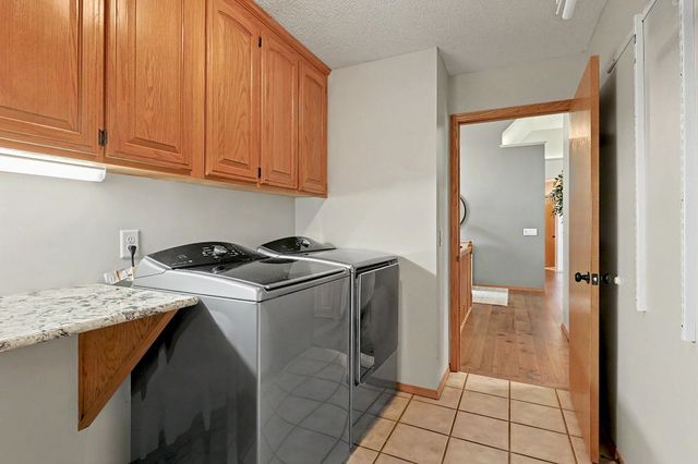 220 N Bent Tree, Andover, KS 67002