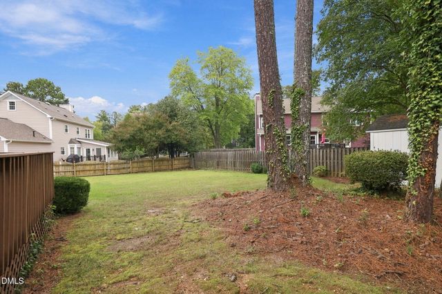 603 Pinewood Drive, Apex, NC 27502