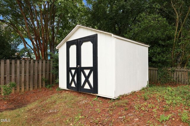 603 Pinewood Drive, Apex, NC 27502
