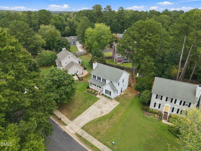 603 Pinewood Drive, Apex, NC 27502