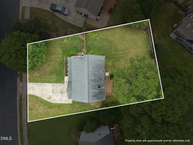 603 Pinewood Drive, Apex, NC 27502