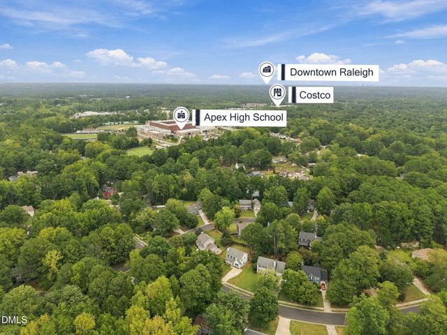 603 Pinewood Drive, Apex, NC 27502