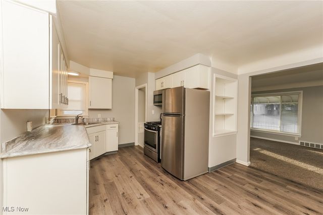 21051 Westport Avenue, Euclid, OH 44123