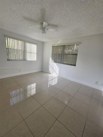 8160 Geneva Ct 208, Doral, FL 33166