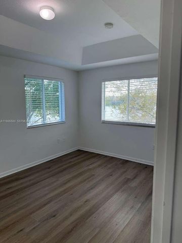 2470 SE 15th Pl 335, Homestead, FL 33035