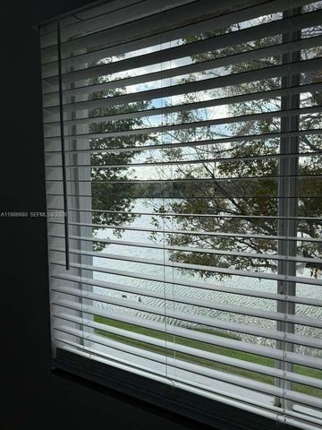 2470 SE 15th Pl 335, Homestead, FL 33035