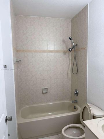 2470 SE 15th Pl 335, Homestead, FL 33035