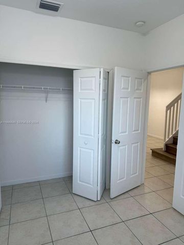 2470 SE 15th Pl 335, Homestead, FL 33035