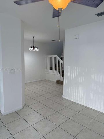 2470 SE 15th Pl 335, Homestead, FL 33035