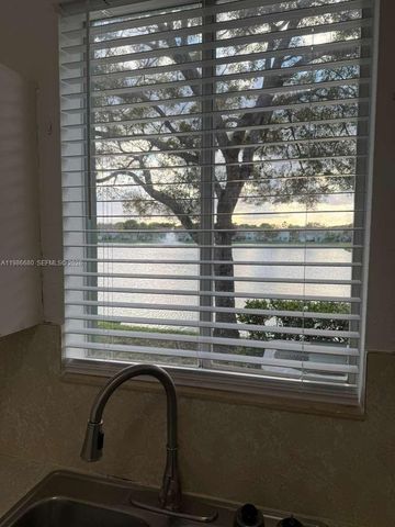 2470 SE 15th Pl 335, Homestead, FL 33035