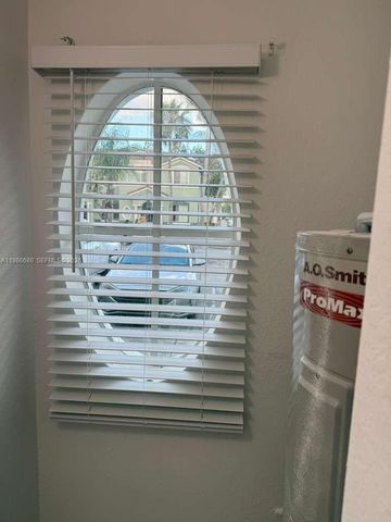 2470 SE 15th Pl 335, Homestead, FL 33035