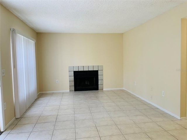 14409 HANGING MOSS CIRCLE 102, Tampa, FL 33613