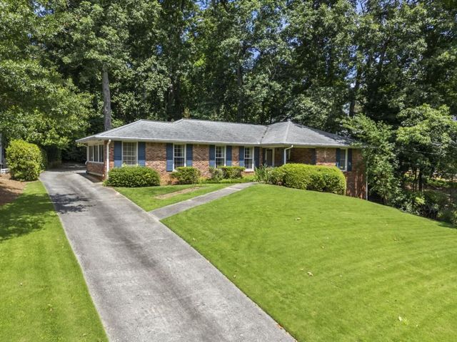 4870 Lansbury Drive, Sandy Springs, GA 30342