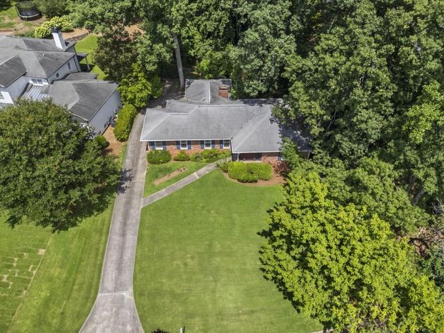 4870 Lansbury Drive, Sandy Springs, GA 30342