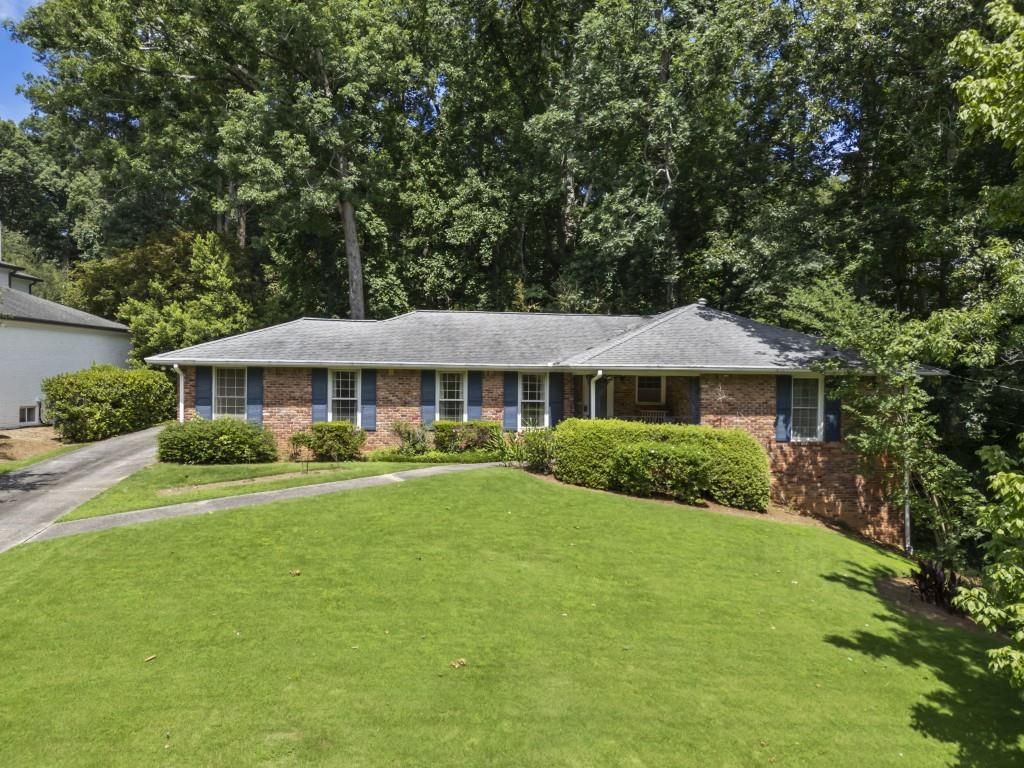 4870 Lansbury Drive, Sandy Springs, GA 30342