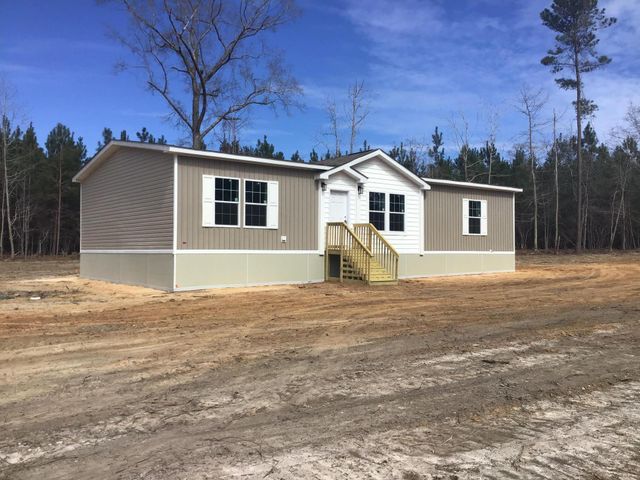 8833 Cottageville Highway, Cottageville, SC 29435