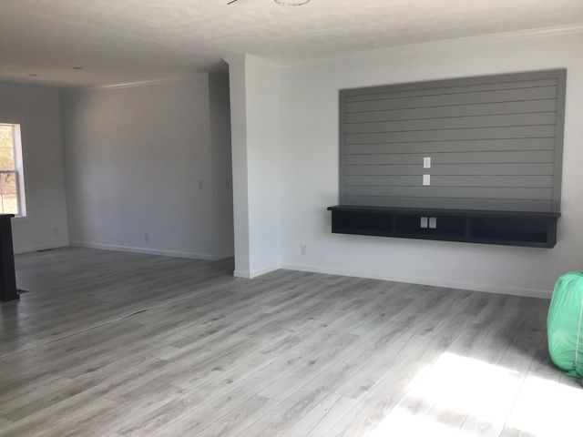 8833 Cottageville Highway, Cottageville, SC 29435