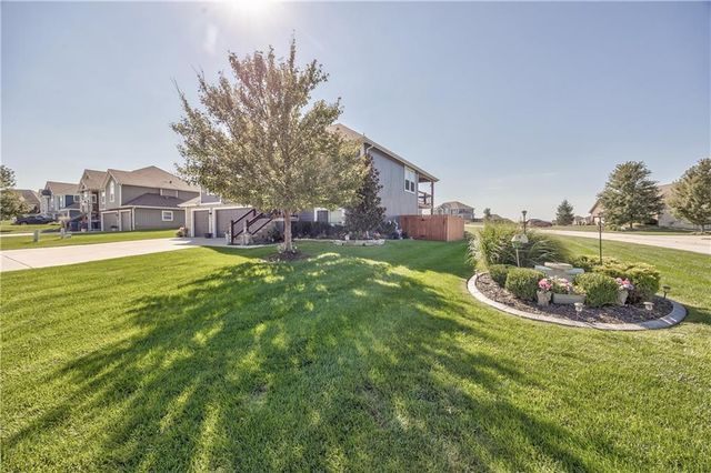 14173 Ashbury Court, Basehor, KS 66007