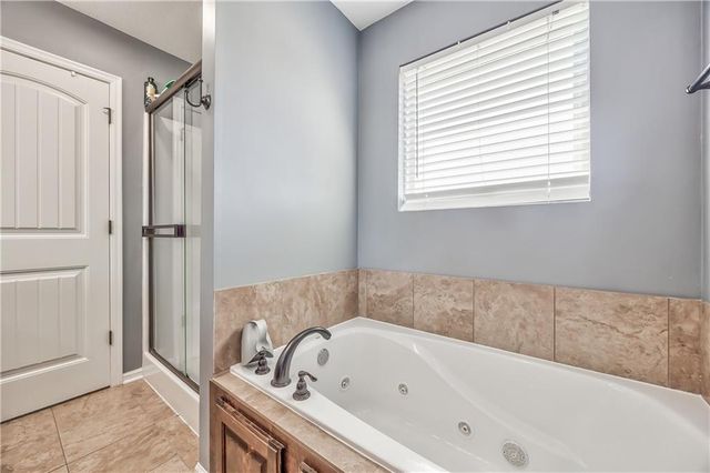 14173 Ashbury Court, Basehor, KS 66007