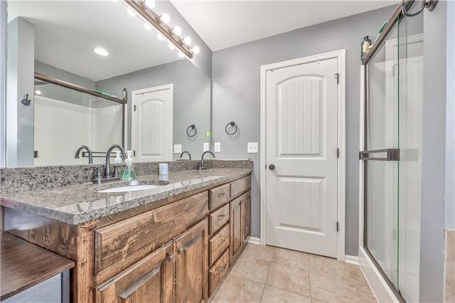 14173 Ashbury Court, Basehor, KS 66007