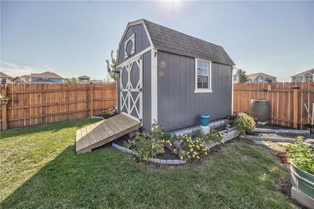 14173 Ashbury Court, Basehor, KS 66007