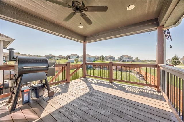 14173 Ashbury Court, Basehor, KS 66007