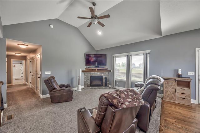 14173 Ashbury Court, Basehor, KS 66007