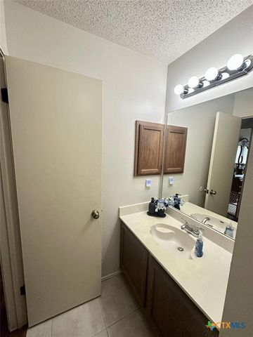 608 Battlecreek Lane, Leander, TX 78641