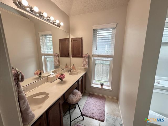 608 Battlecreek Lane, Leander, TX 78641