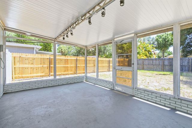 4316 S HALE AVENUE, Tampa, FL 33611