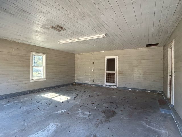 75 Cottonhill Rd, Eufaula, AL 36027