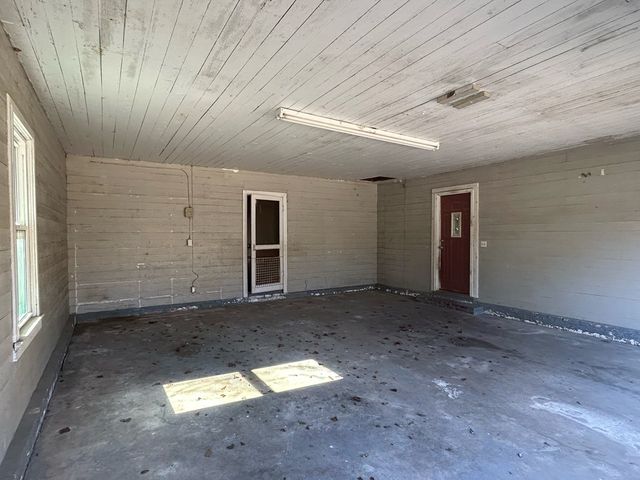 75 Cottonhill Rd, Eufaula, AL 36027