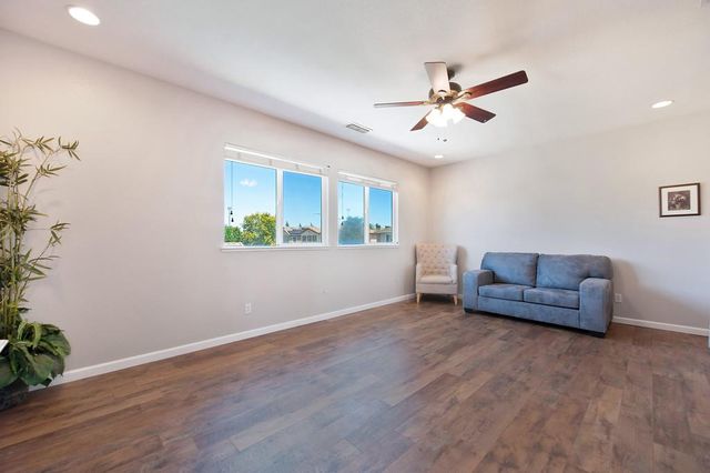 1505 El Camino Verde Dr, Lincoln, CA 95648