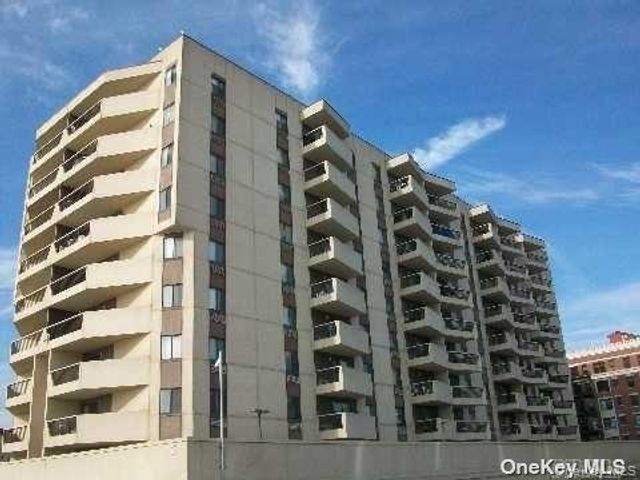 360 Shore Road 3B, Long Beach, NY 11561