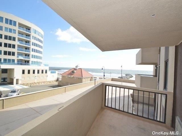 360 Shore Road 3B, Long Beach, NY 11561