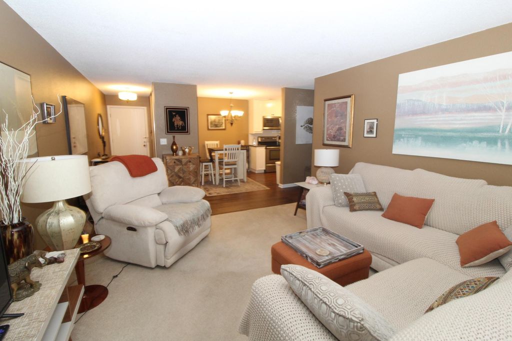 30675 Park Street 211, Lindstrom, MN 55045 — exterior