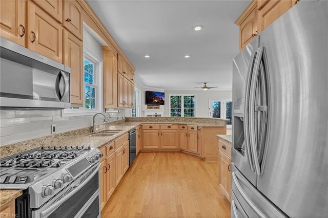247 Hunts Neck RD, Poquoson, VA 23662