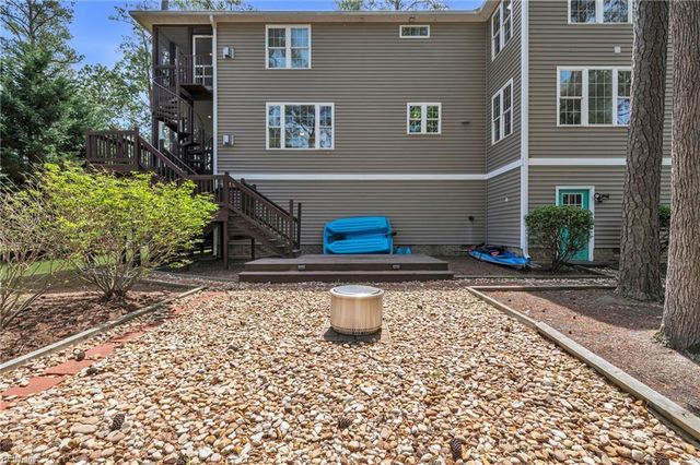 247 Hunts Neck RD, Poquoson, VA 23662
