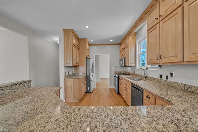 247 Hunts Neck RD, Poquoson, VA 23662