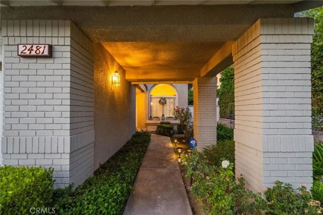 2481 Thistlewood Lane, Corona, CA 92882