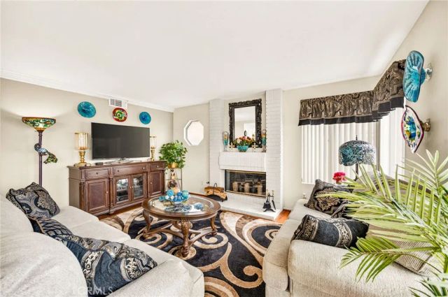 2481 Thistlewood Lane, Corona, CA 92882