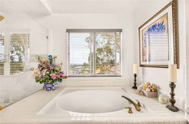 2481 Thistlewood Lane, Corona, CA 92882