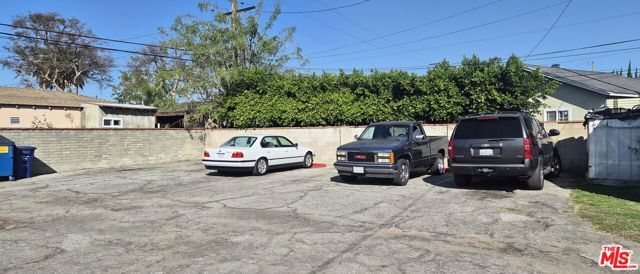 7025 Vinevale Avenue, Bell, CA 90201