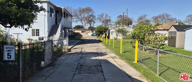 7025 Vinevale Avenue, Bell, CA 90201